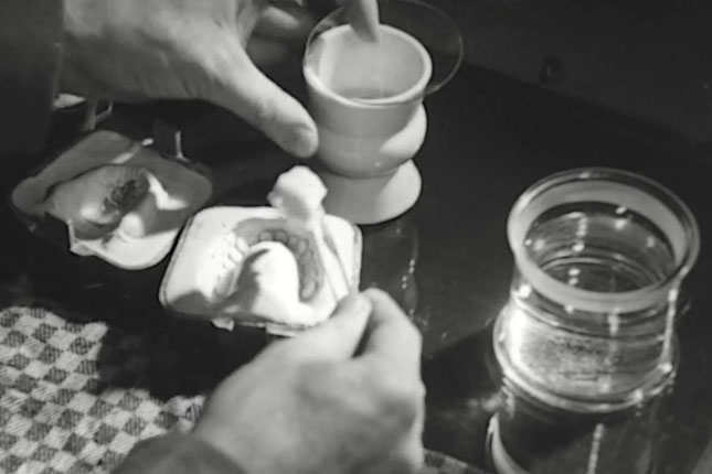 21 Пластмаса
